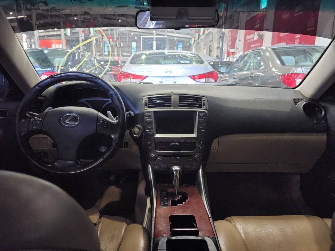 2007 LEXUS IS 250 — 190 603 Miles — Lot 029337 — Souq - Marhaba Auctions Used Cars - Image 8