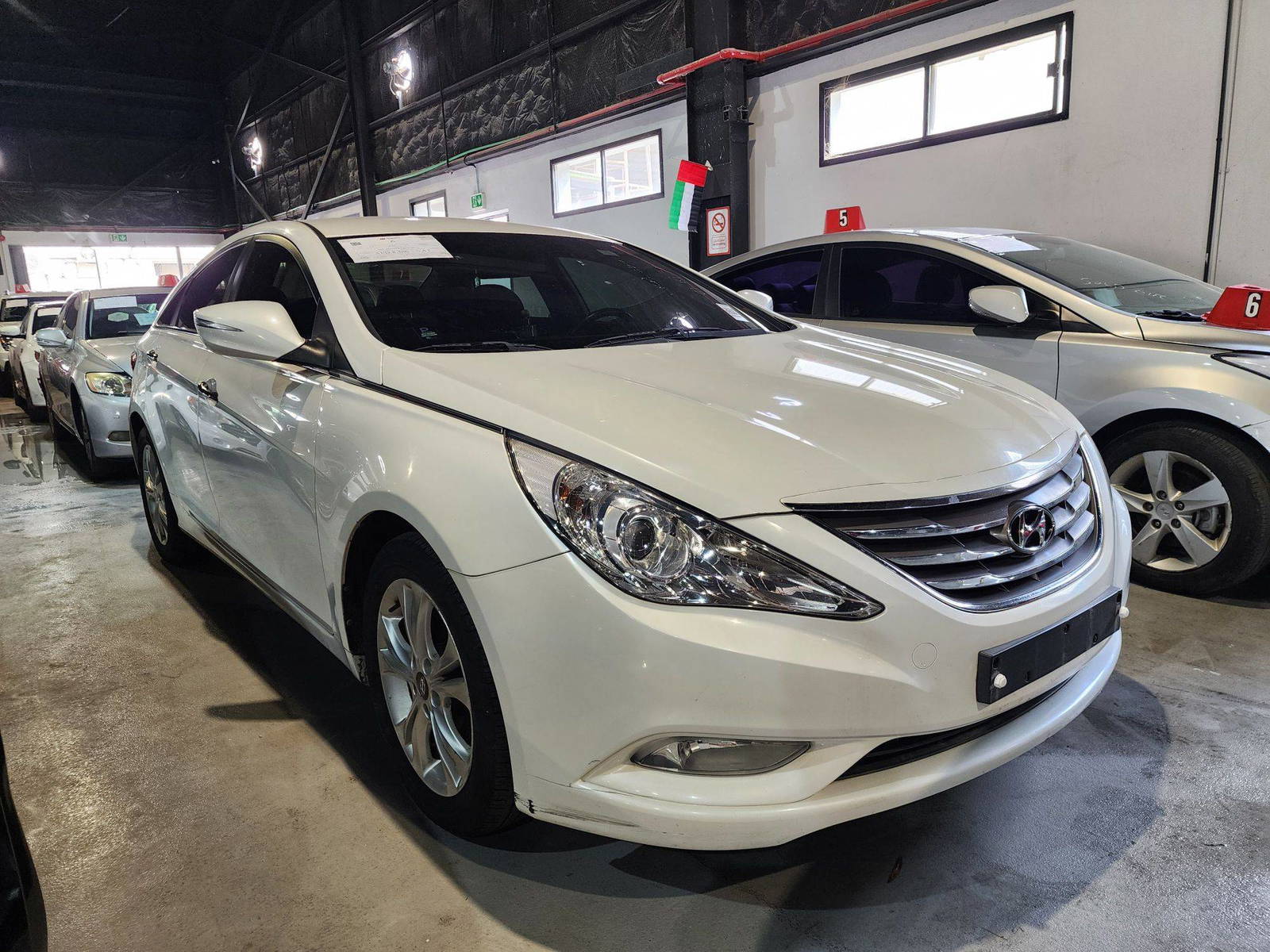2012 HYUNDAI SONATA — 83259 KM — Lot 434632 — Al Quoz - Marhaba Auctions Used Cars - Image 3
