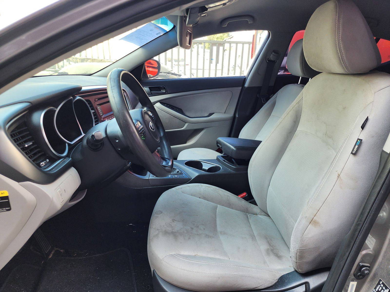 2015 KIA OPTIMA — 156682 Miles — Lot 70388904 — Al Quoz - Marhaba Auctions Used Cars - Image 9