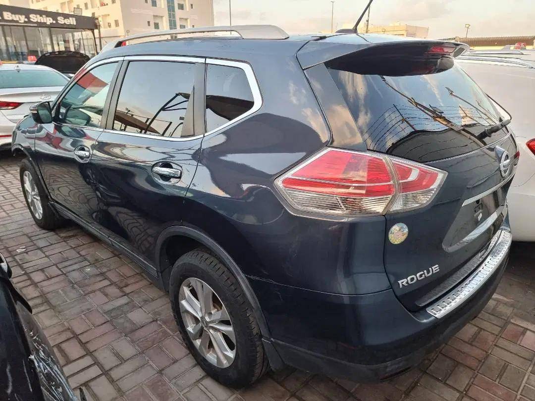 NISSAN ROGUE