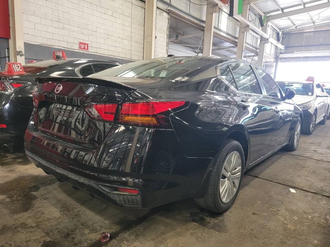 2019 NISSAN ALTIMA — 61259 KM — Lot 157396 — Main - Marhaba Auctions Used Cars - Image 3