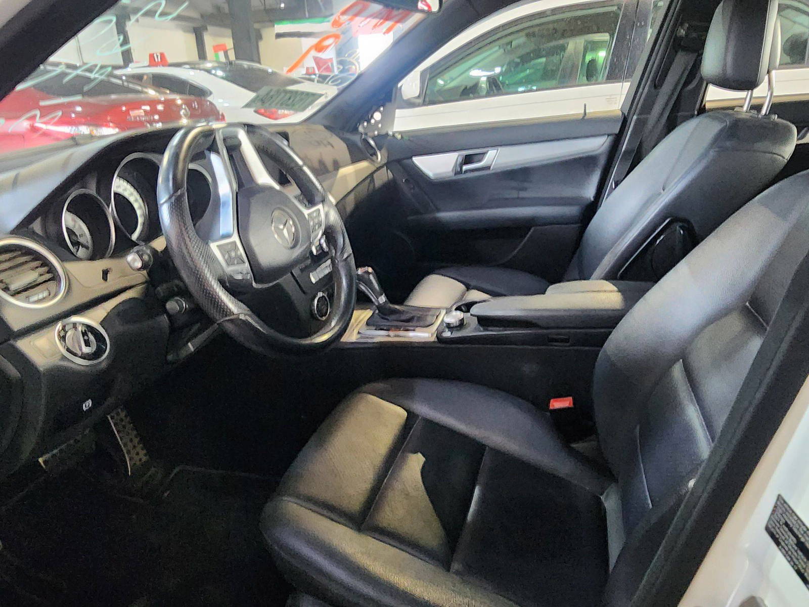 2014 MERCEDES BENZ C300 — 119300 Miles — Lot 76287764 — Al Quoz - Marhaba Auctions Used Cars - Image 9