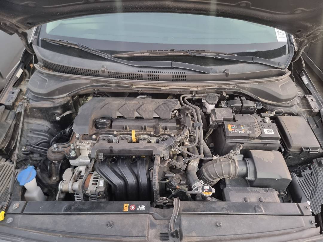 HYUNDAI ACCENT 2021 - Marhaba Auction Used Cars - Image 8