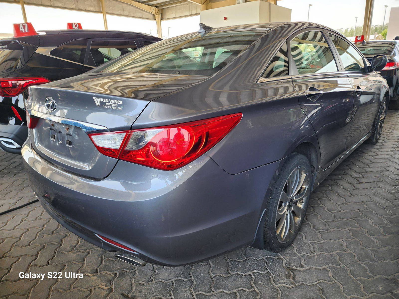 2012 HYUNDAI SONATA — 166345 Miles — Lot 74690953 - Marhaba Auctions Used Cars - Image 4