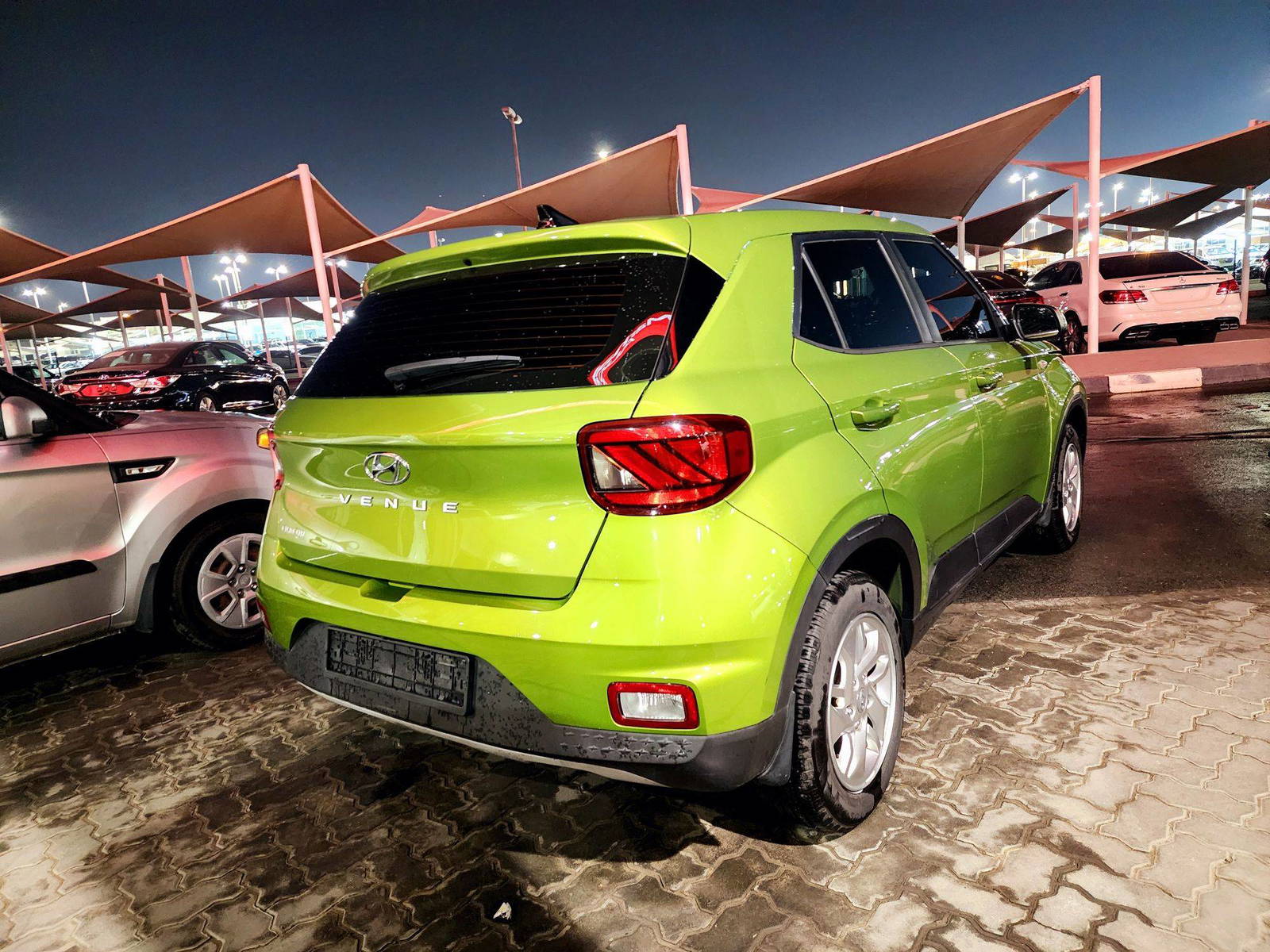 2021 HYUNDAI VENUE SEL — 49103 Miles — Lot 3MU076864 — Souq - Marhaba Auctions Used Cars - Image 3