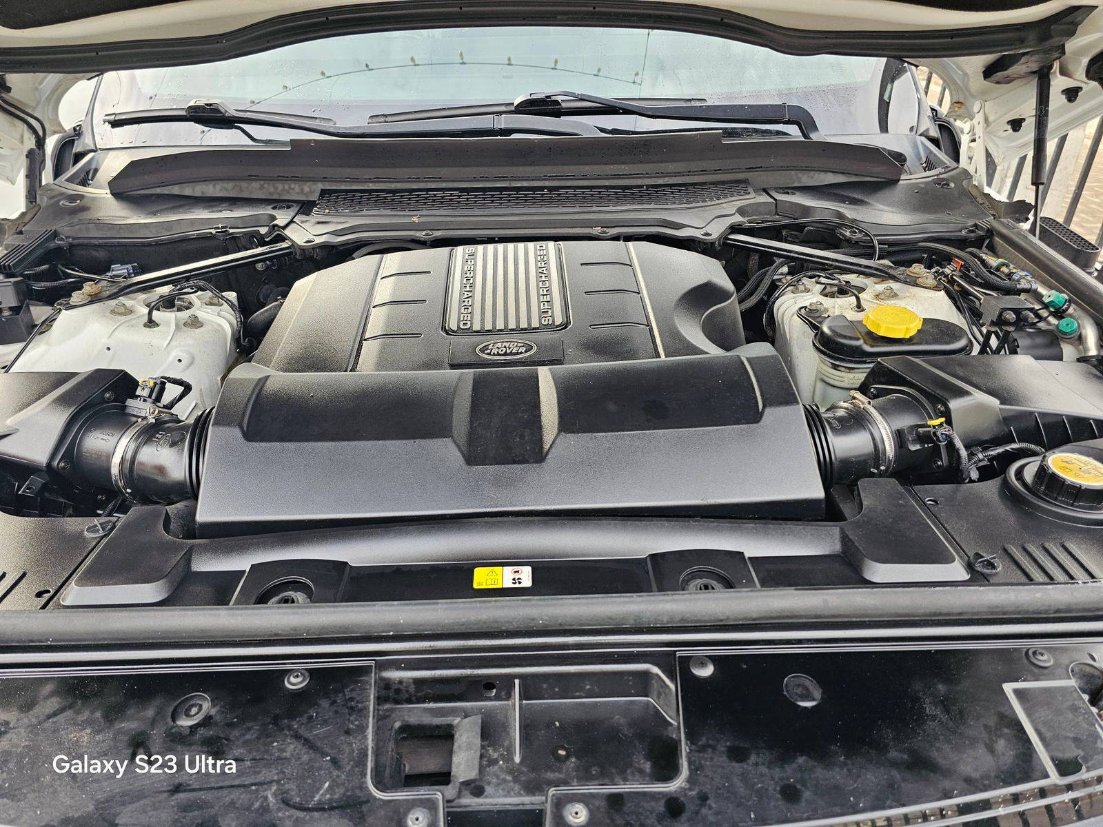 LAND ROVER RANGE ROVER SPORT SUPERCHARGED 2015 - Marhaba Auction Used Cars - Image 11