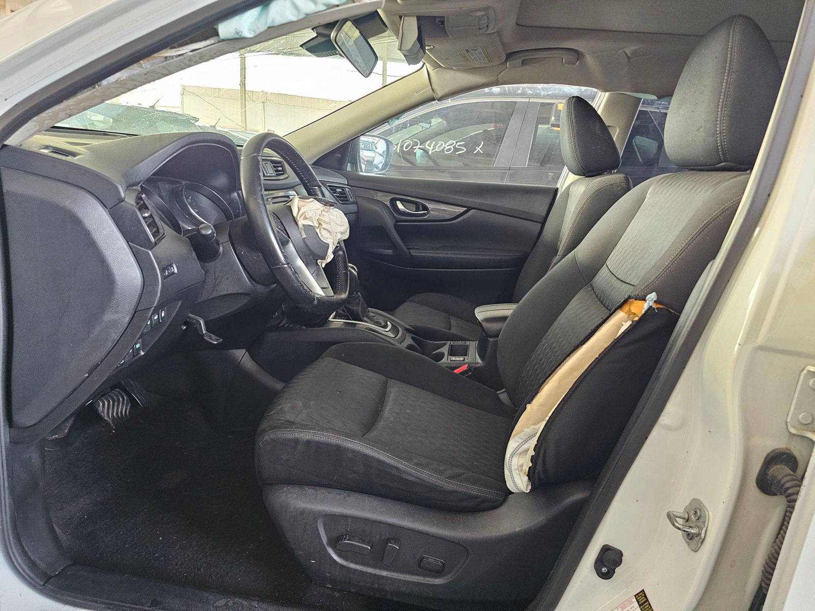 NISSAN ROGUE 2020 - Marhaba Auction Used Cars - Image 8