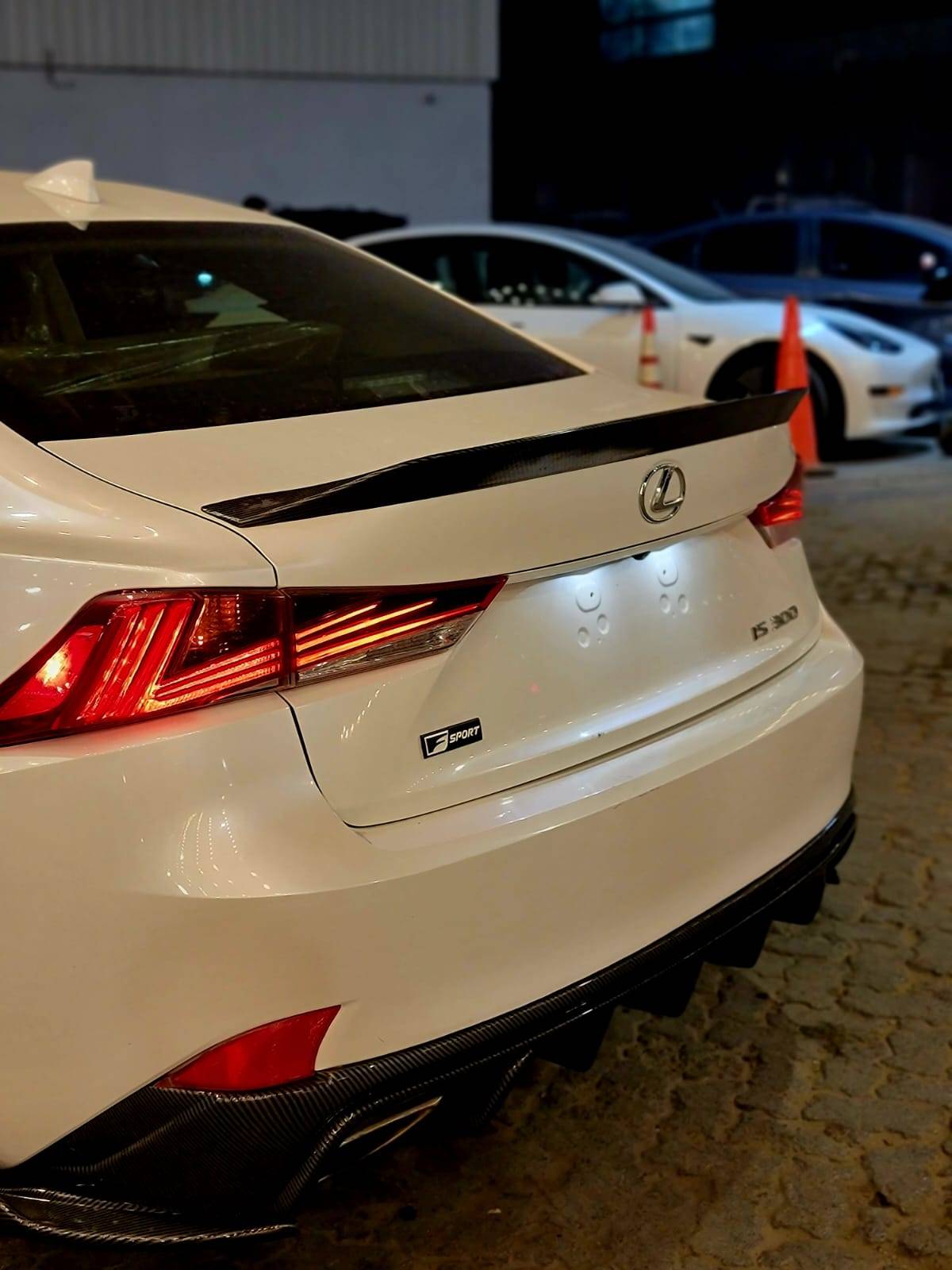 2019 LEXUS IS 300 — 117518 Miles — Lot 8K5100892 — Main - Marhaba Auctions Used Cars - Image 11