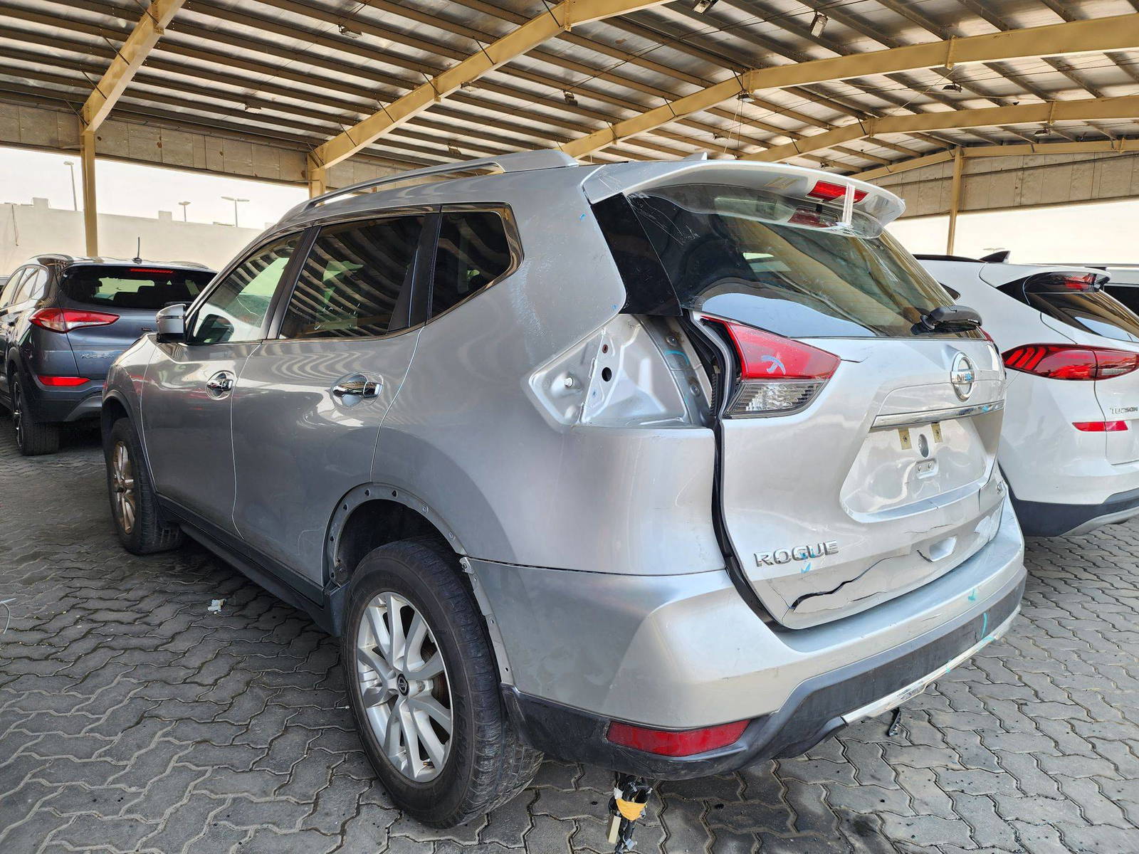 2018 NISSAN ROGUE — 93279 Miles — Lot 65757 — Souq - Marhaba Auctions Used Cars - Image 3