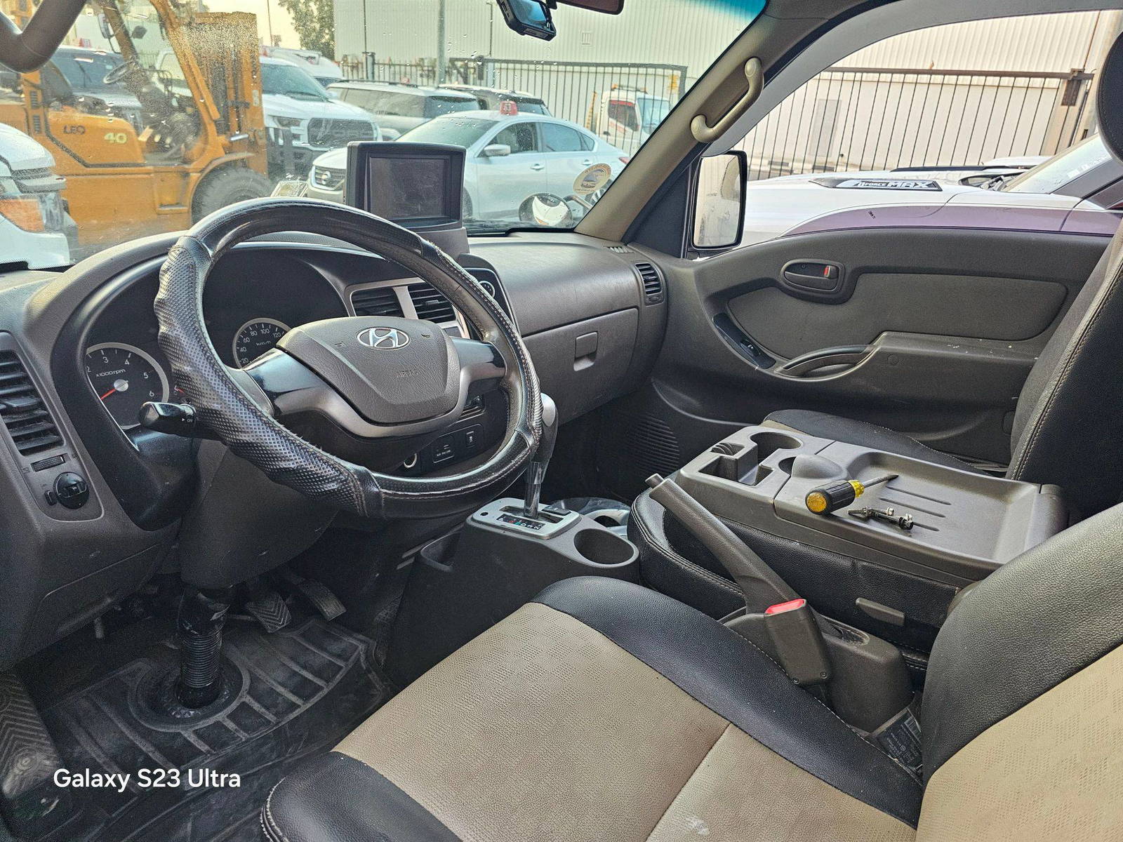 HYUNDAI PORTER 2 2018 - Marhaba Auction Used Cars - Image 8