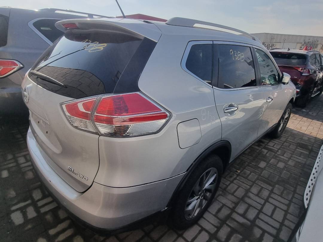 NISSAN ROGUE 2015 - Marhaba Auction Used Cars - Image 5