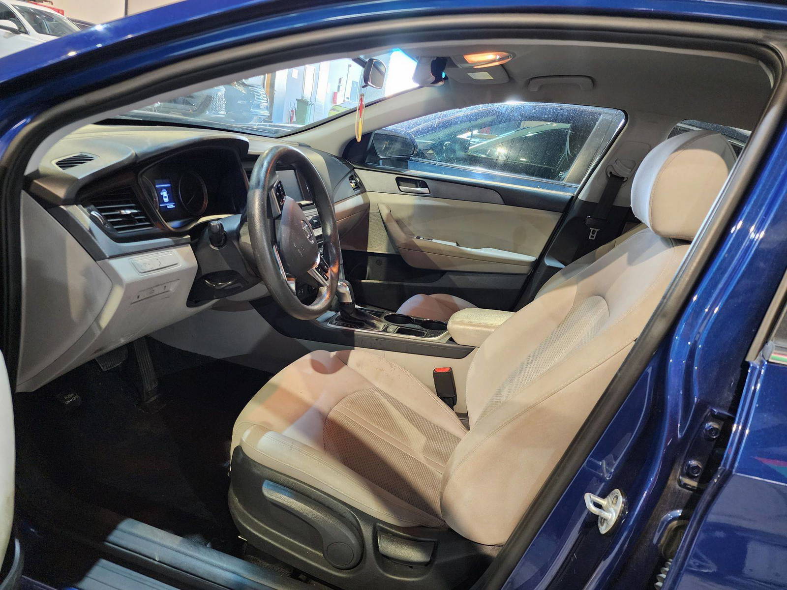 2018 HYUNDAI SONATA — 167228 Miles — Lot 614627 — Main - Marhaba Auctions Used Cars - Image 10