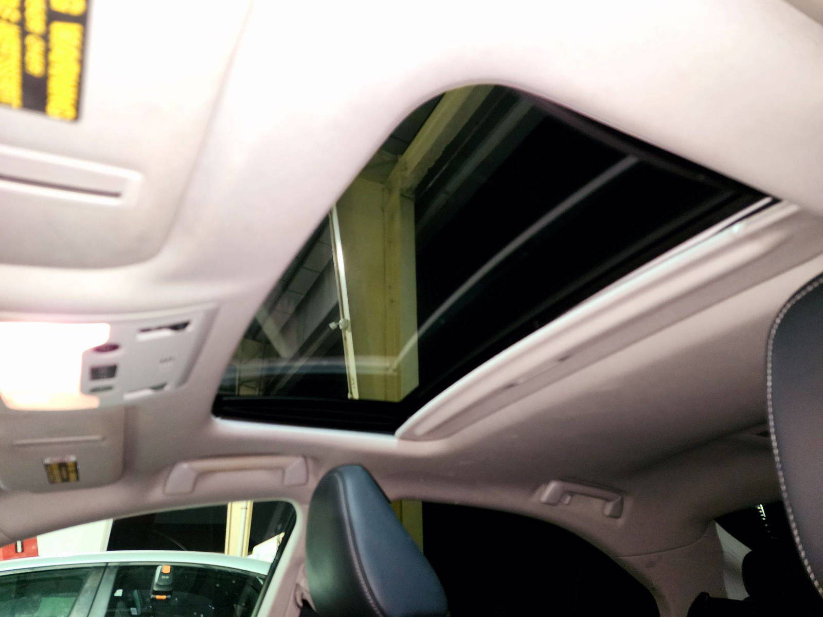 2014 LEXUS IS 250 — 138998 Miles — Lot 2XE5005082 — Souq - Marhaba Auctions Used Cars - Image 8