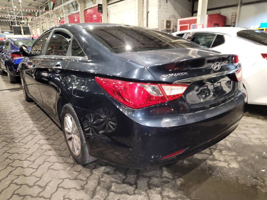 2011 HYUNDAI SONATA — 240303 Miles — Lot H020027 - Marhaba Auctions Used Cars - Image 3