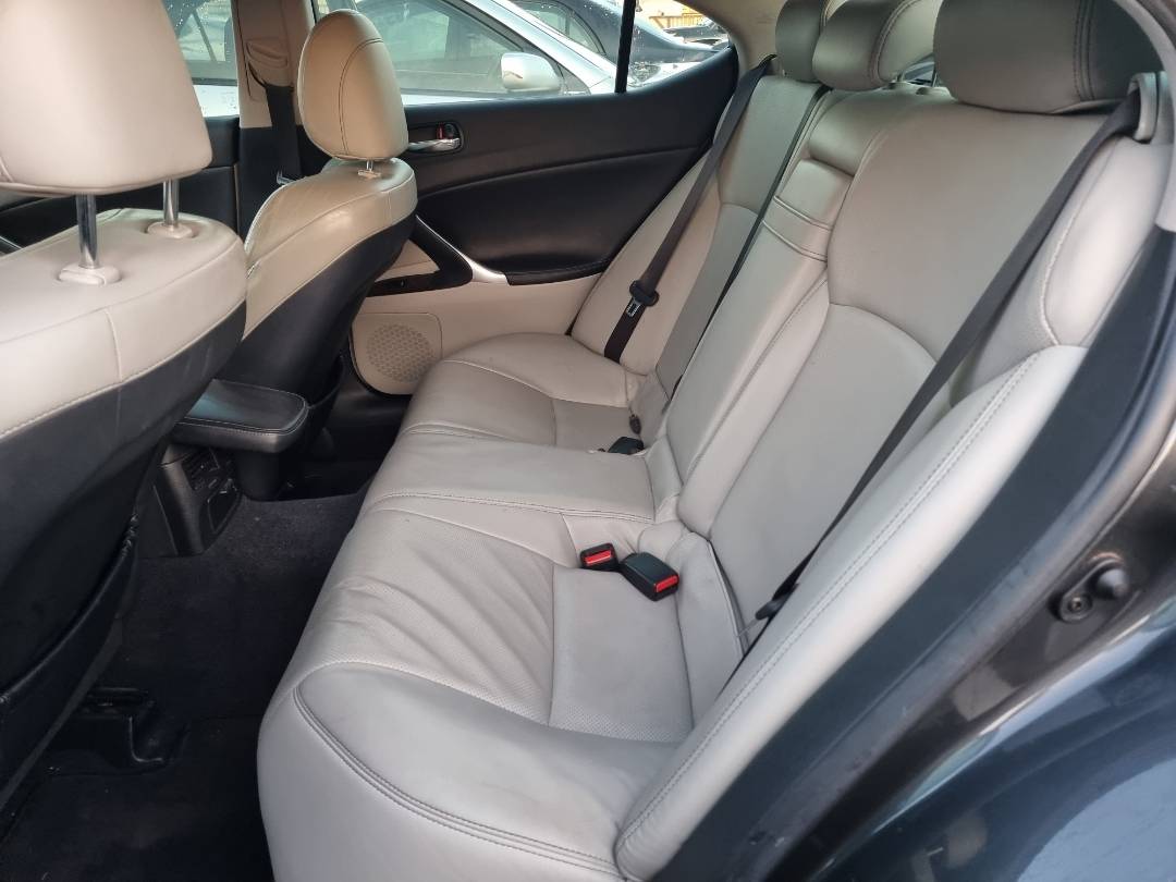 2010 LEXUS IS 250 — 218001 Miles — Lot 214587 — Ind. 12 - Marhaba Auctions Used Cars - Image 6