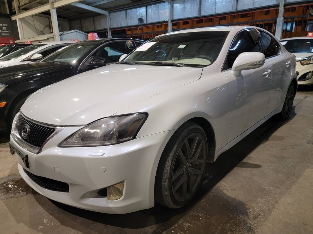 2009 LEXUS IS 300 — 386284 KM — Lot 92018421 — Main - Marhaba Auctions Used Cars - Image 3