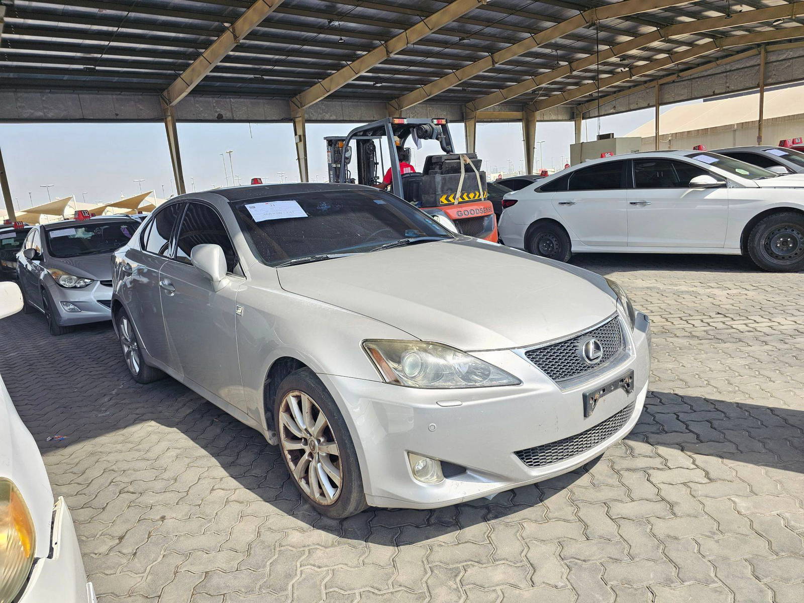 2006 LEXUS IS 250 — 232756 KM — Lot 10134 — Main - Marhaba Auctions Used Cars - Image 4