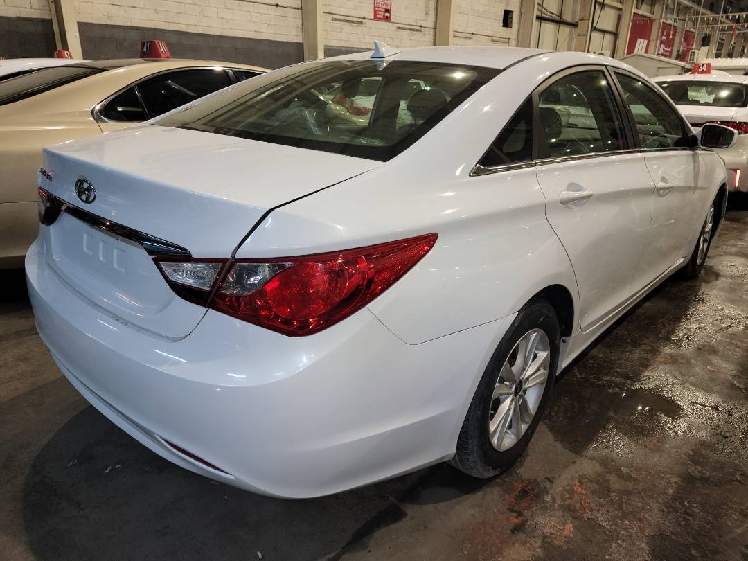 2013 HYUNDAI SONATA — 145113 Miles — Lot H709701 - Marhaba Auctions Used Cars - Image 3