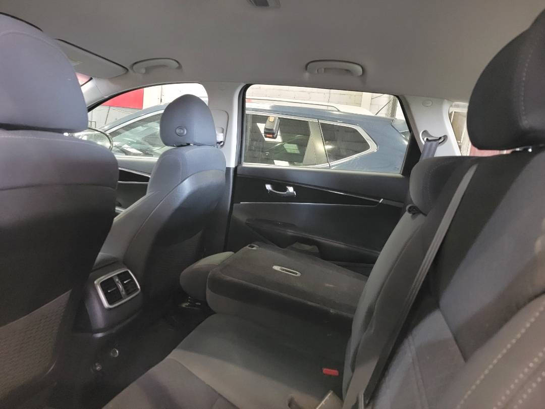 2018 KIA SORENTO — 84764 Miles — Lot 86069644 — Main - Marhaba Auctions Used Cars - Image 7