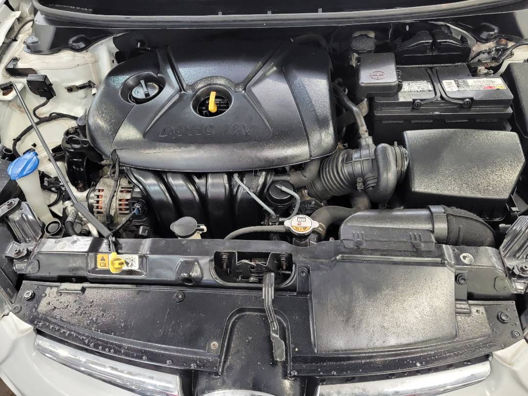 2016 HYUNDAI ELANTRA — 175300 Miles — Lot GH683102 — Main - Marhaba Auctions Used Cars - Image 10