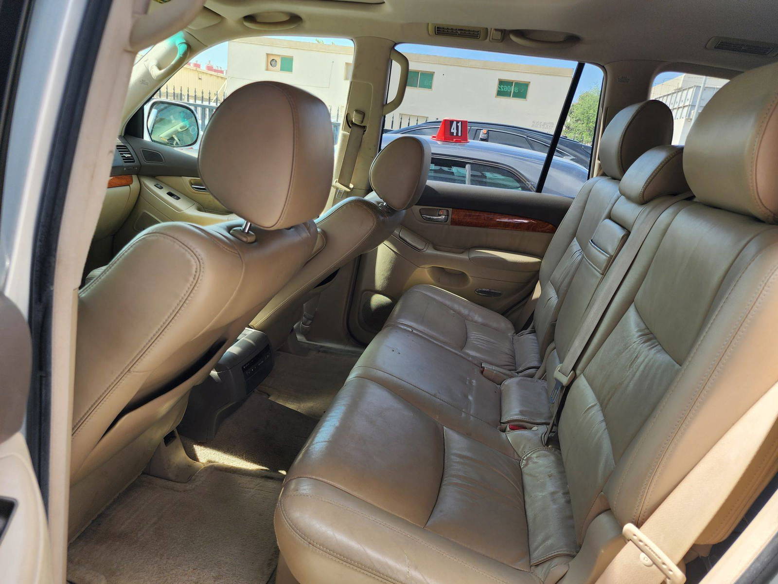 2006 LEXUS GX 470 — 219124 Miles — Lot 96675 — Souq - Marhaba Auctions Used Cars - Image 6