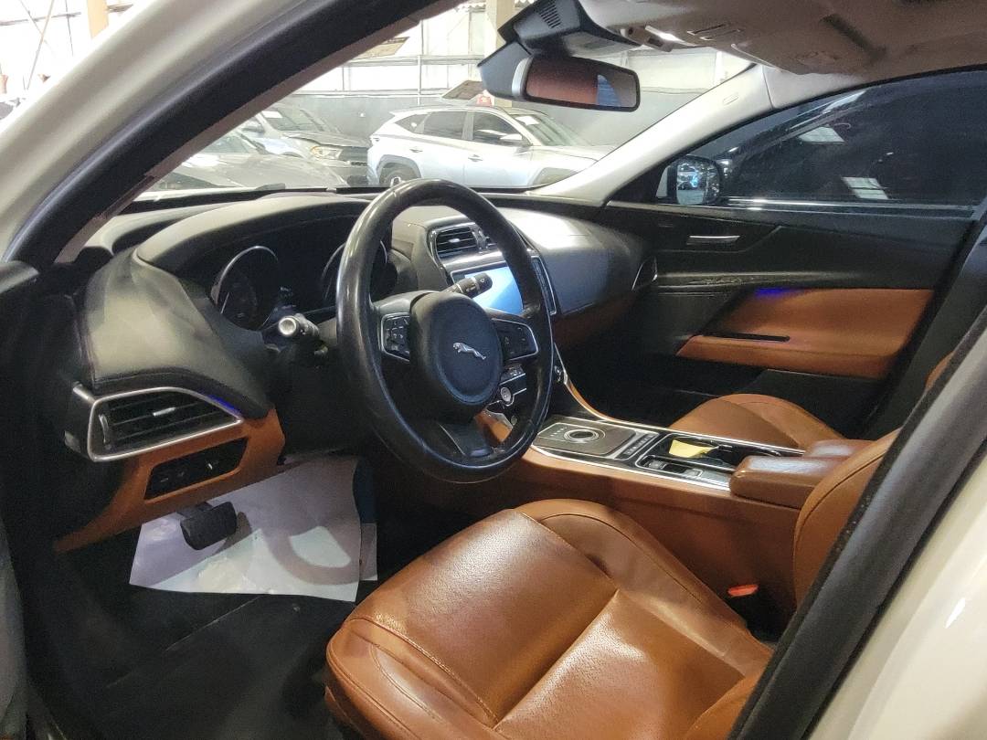 2016 JAGUAR XE PREMIUM — 19449 KM — Lot 923879 — Main - Marhaba Auctions Used Cars - Image 6