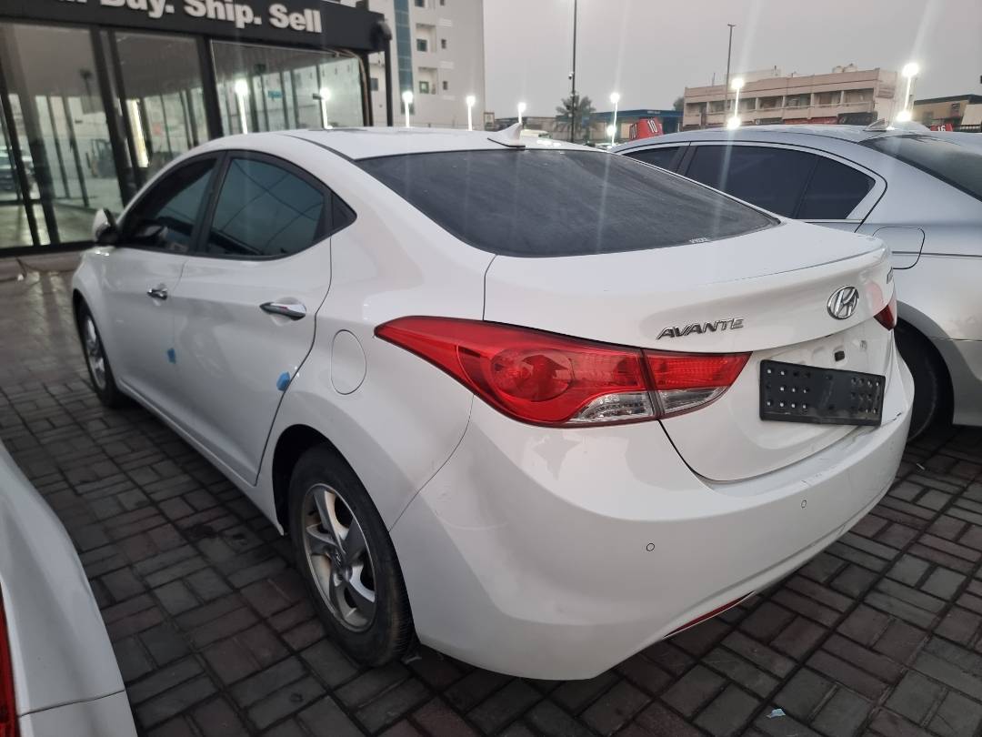 2011 HYUNDAI AVANTE — 253587 KM — Lot 124578 — Main - Marhaba Auctions Used Cars - Image 5