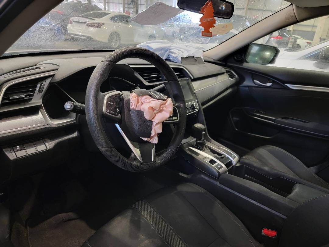 2016 HONDA CIVIC — 172260 KM — Lot 031785 — Main - Marhaba Auctions Used Cars - Image 9