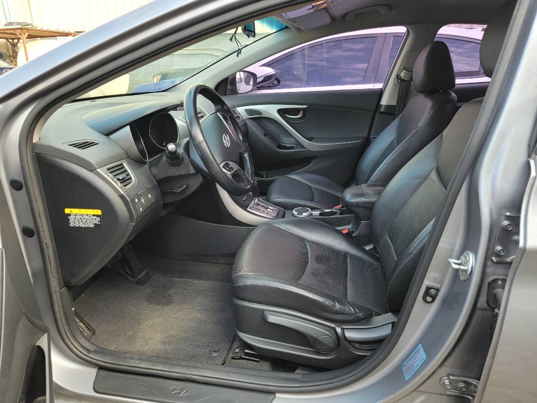 2013 HYUNDAI AVANTE — 184254 KM — Lot 825192 — Main - Marhaba Auctions Used Cars - Image 8