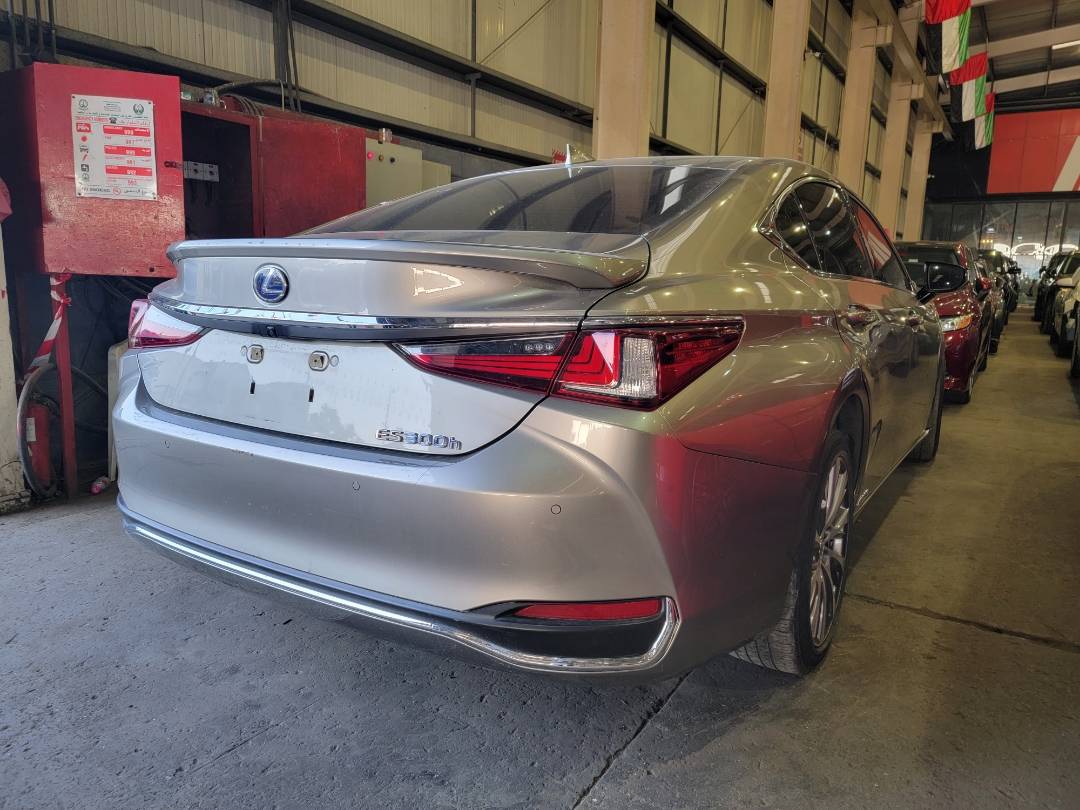 2021 LEXUS ES 300H — 71509 Miles — Lot 008682 — Main - Marhaba Auctions Used Cars - Image 3
