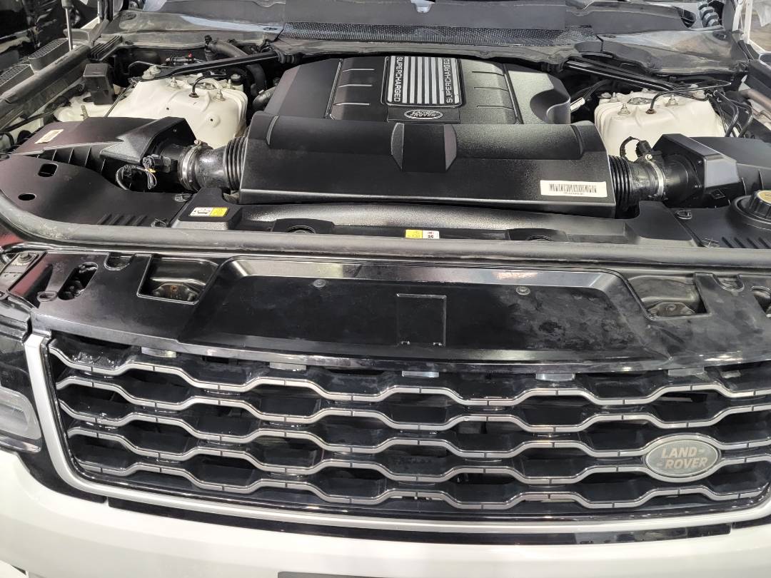 2018 LAND ROVER RANGE ROVER SPORT HSE — 84202 Miles — Lot 39179954 — Main - Marhaba Auctions Used Cars - Image 12