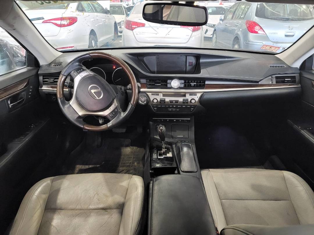 2013 LEXUS ES 350 — 132947 Miles — Lot D2037087 — Main - Marhaba Auctions Used Cars - Image 7