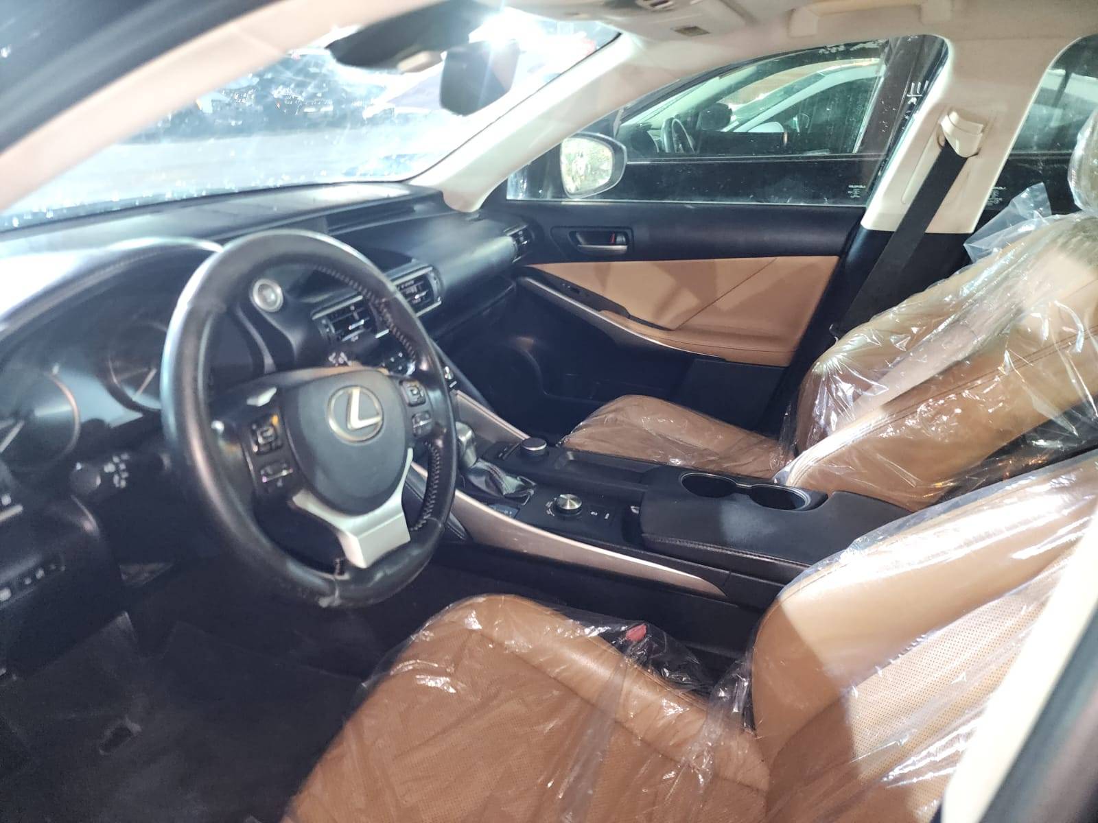 2016 LEXUS IS 300 — 154816 Miles — Lot 26J5066756 - Marhaba Auctions Used Cars - Image 11