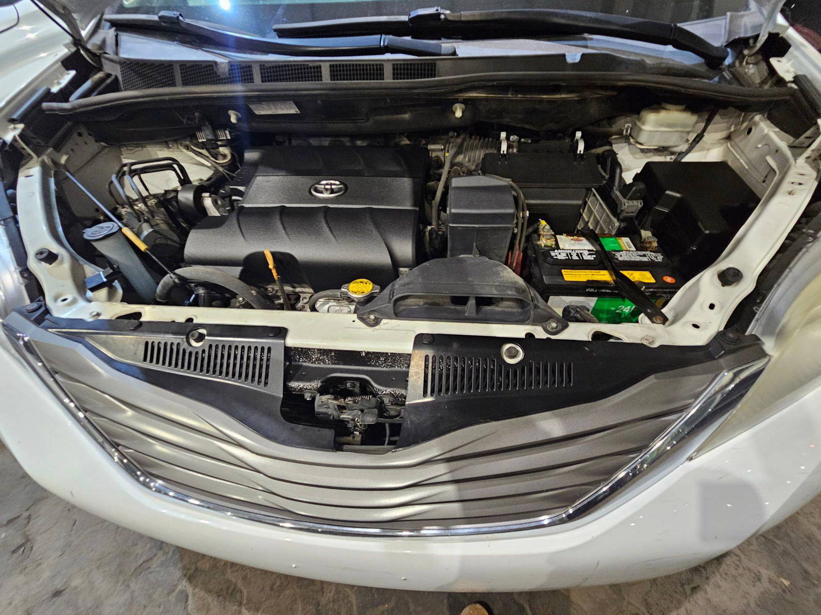 TOYOTA SIENNA 2013 - Marhaba Auction Used Cars - Image 10