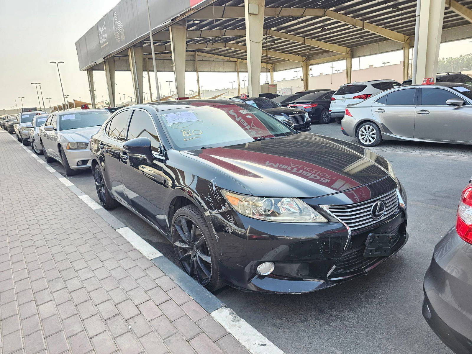 2013 LEXUS ES 350 — 155489 Miles — Lot D2055916 — Souq - Marhaba Auctions Used Cars - Image 4