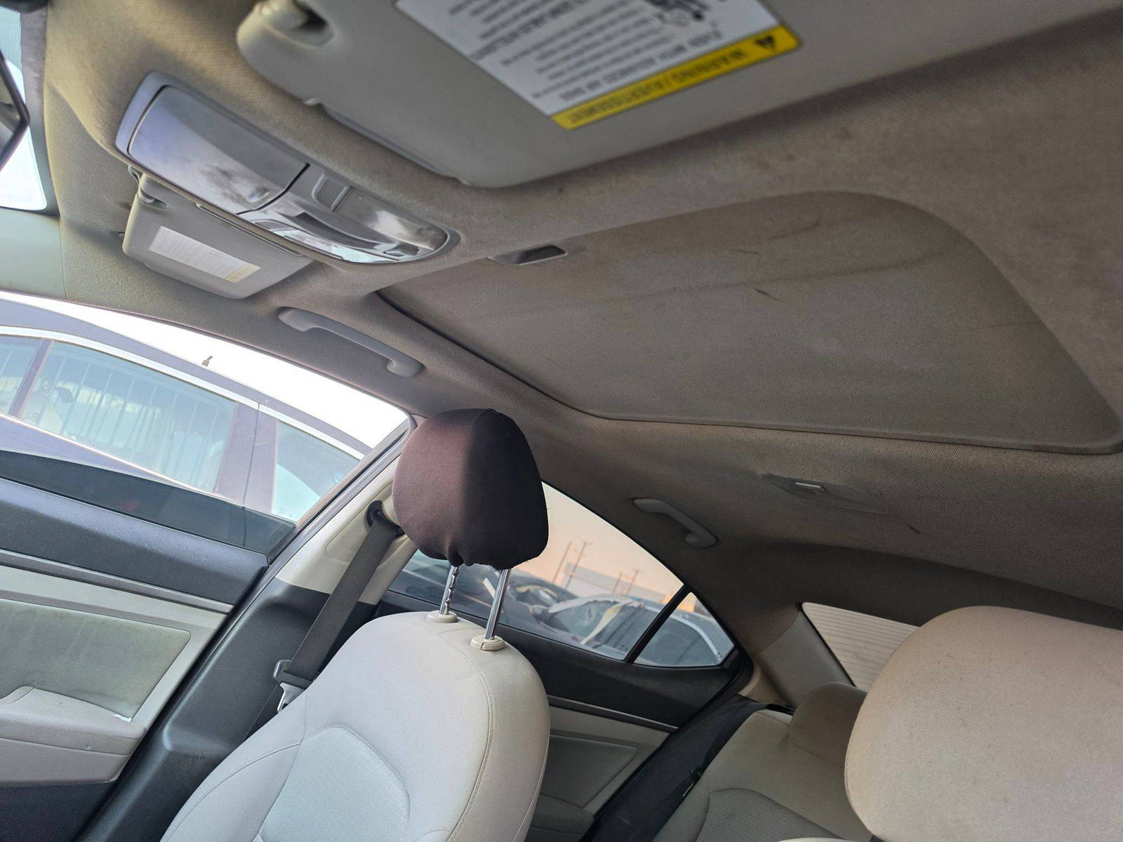 HYUNDAI ELANTRA 2018 - Marhaba Auction Used Cars - Image 10