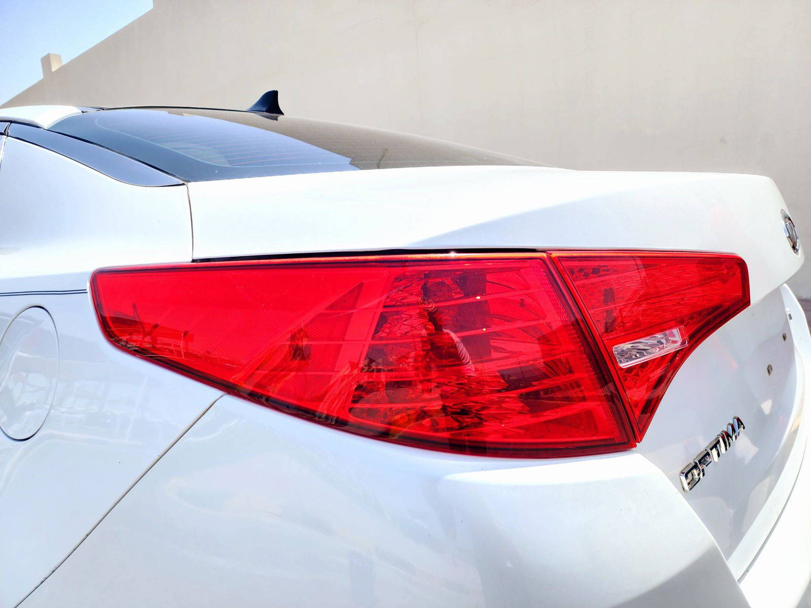 2012 KIA OPTIMA — 173284 Miles — Lot 84175234 — Souq - Marhaba Auctions Used Cars - Image 11