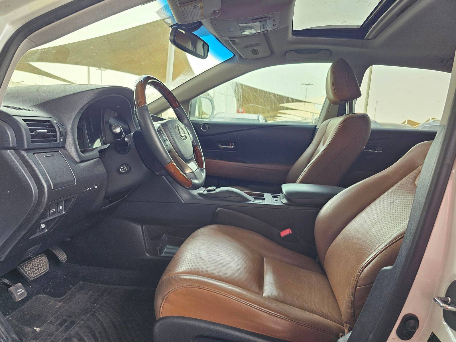 2014 LEXUS RX 350 — 80355 Miles — Lot BAXE2418815 — Souq - Marhaba Auctions Used Cars - Image 9