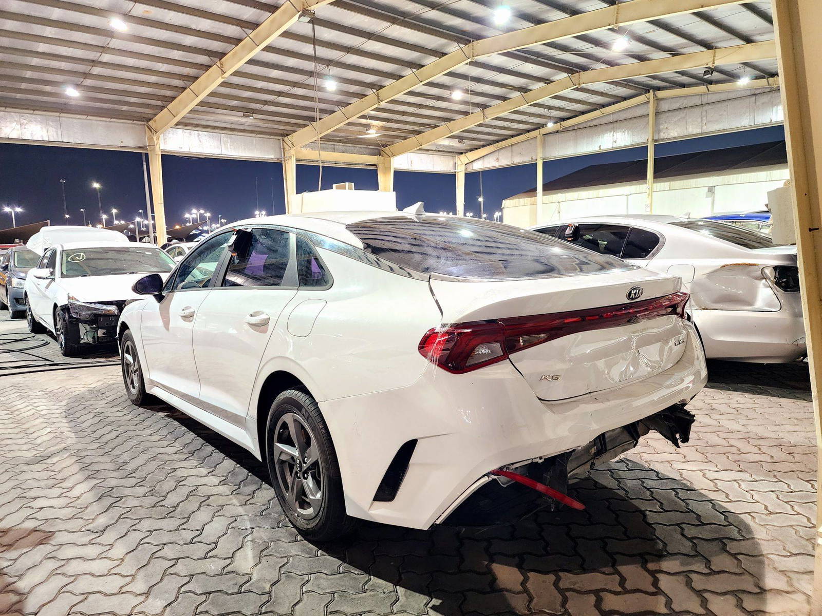 2021 KIA K5 — 28116 Miles — Lot 68128414 — Souq - Marhaba Auctions Used Cars - Image 3