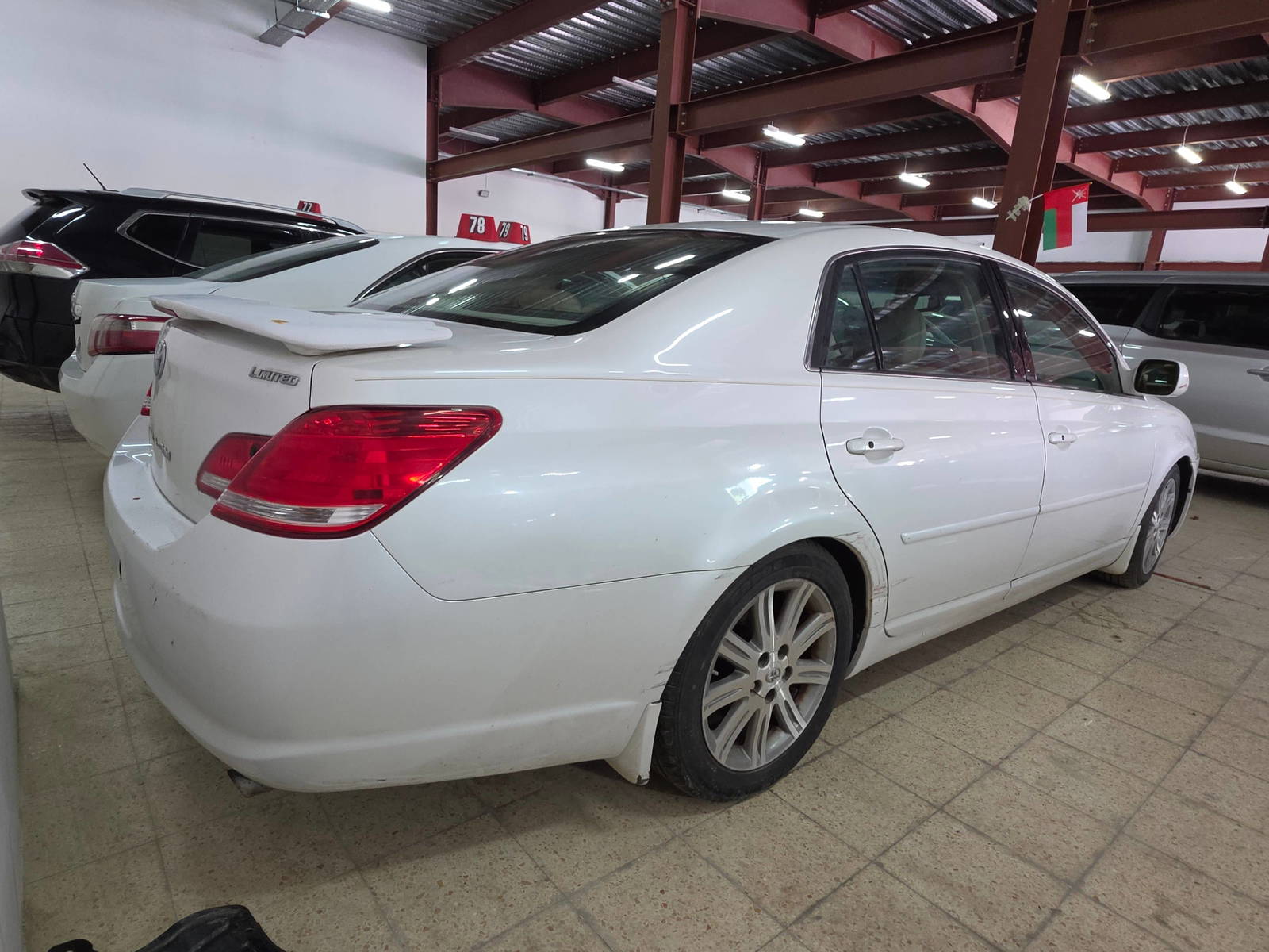 2007 TOYOTA AVALON — 194045 Miles — Lot 44235134 - Marhaba Auctions Used Cars - Image 4