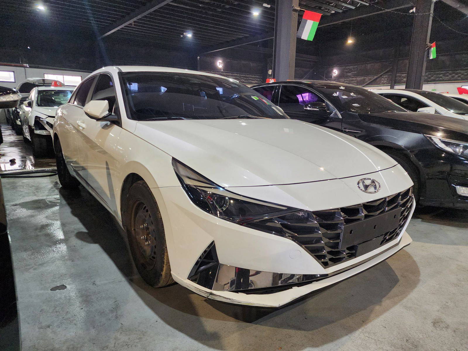 2021 HYUNDAI AVANTE — 147310 KM — Lot 113421 — Ind. 12 - Marhaba Auctions Used Cars - Image 3