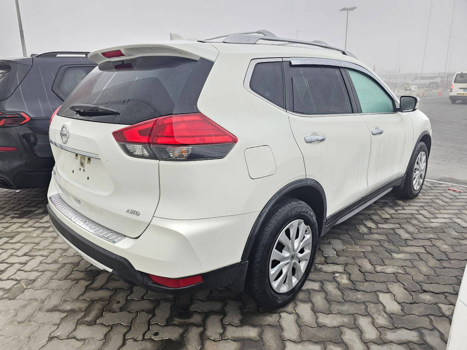 2017 NISSAN ROGUE — 111387 Miles — Lot V5HW026572 — Souq - Marhaba Auctions Used Cars - Image 3