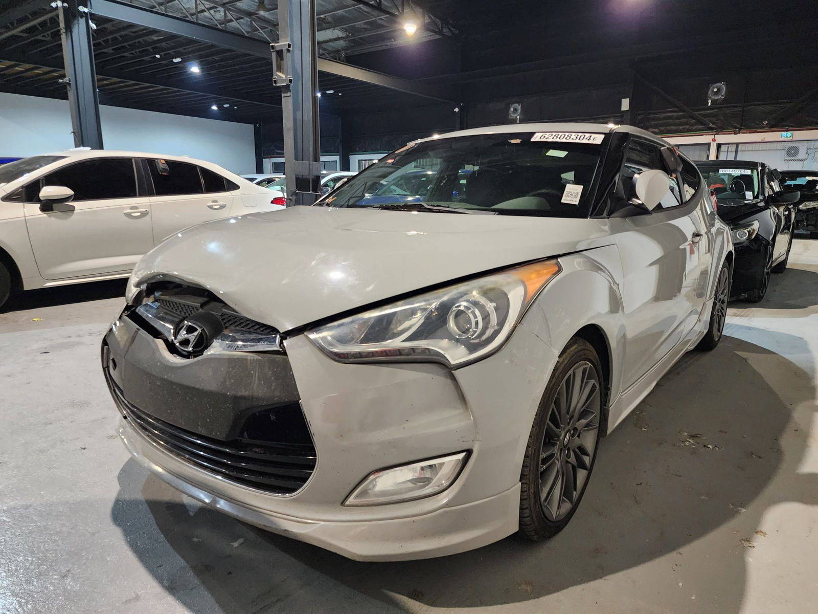 2013 HYUNDAI VELOSTER — 157173 Miles — Lot 136466 — Al Quoz - Marhaba Auctions Used Cars - Image 5