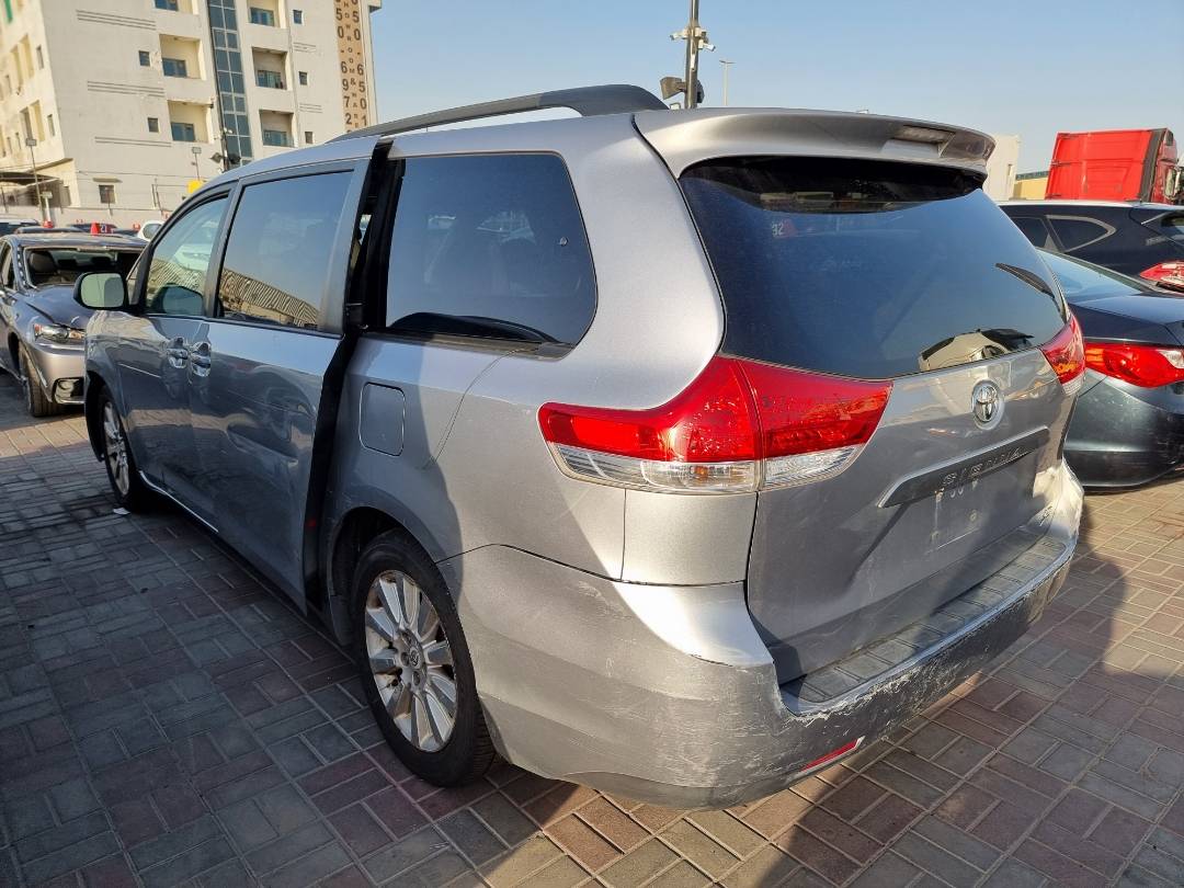2012 TOYOTA SIENNA — 192704 Miles — Lot 125487 — Main - Marhaba Auctions Used Cars - Image 5