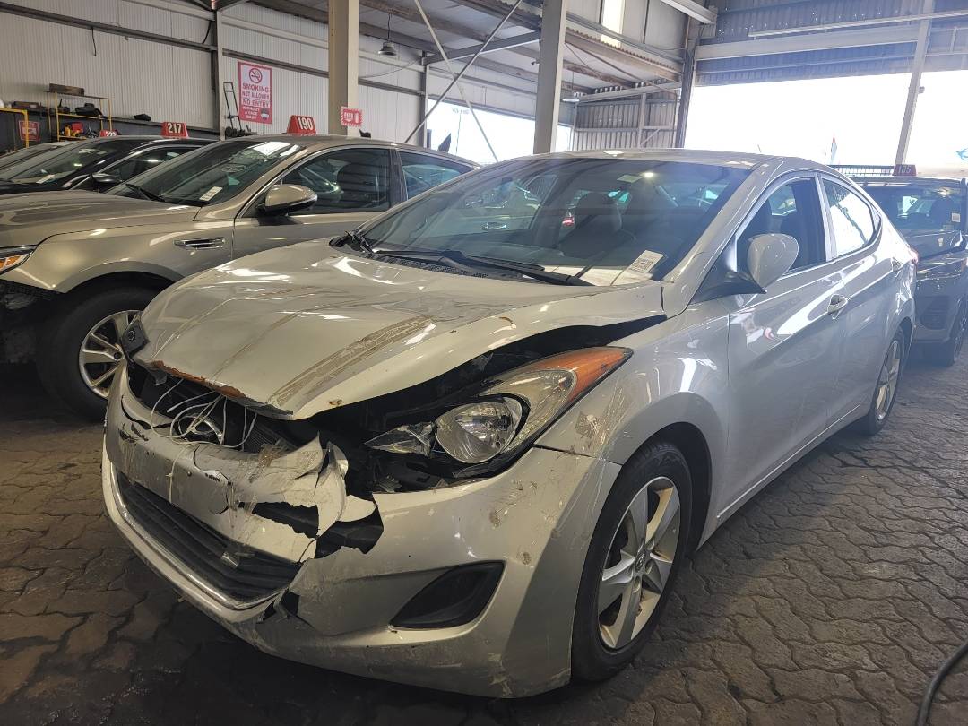 2013 HYUNDAI ELANTRA — 118656 Miles — Lot 44368454 — Main - Marhaba Auctions Used Cars - Image 5