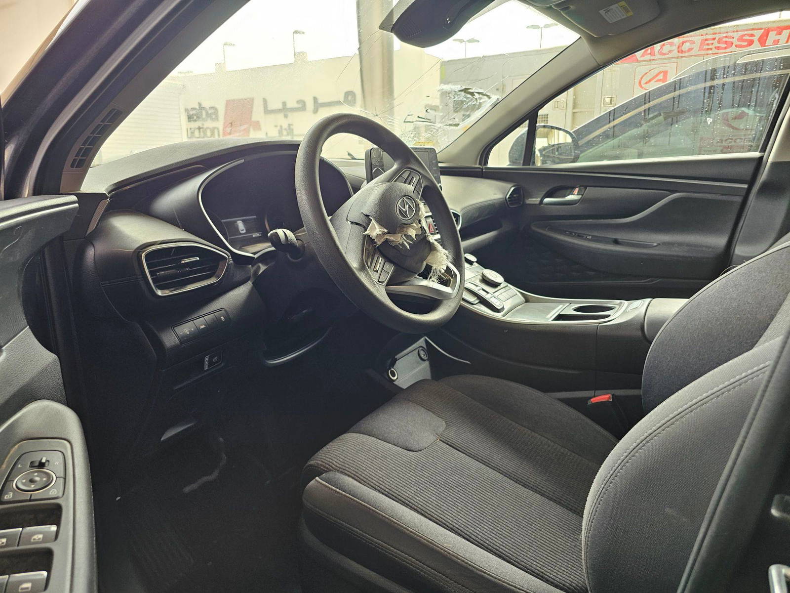 2022 HYUNDAI SANTA FE — 49116 Miles — Lot NH402533 — Souq - Marhaba Auctions Used Cars - Image 8