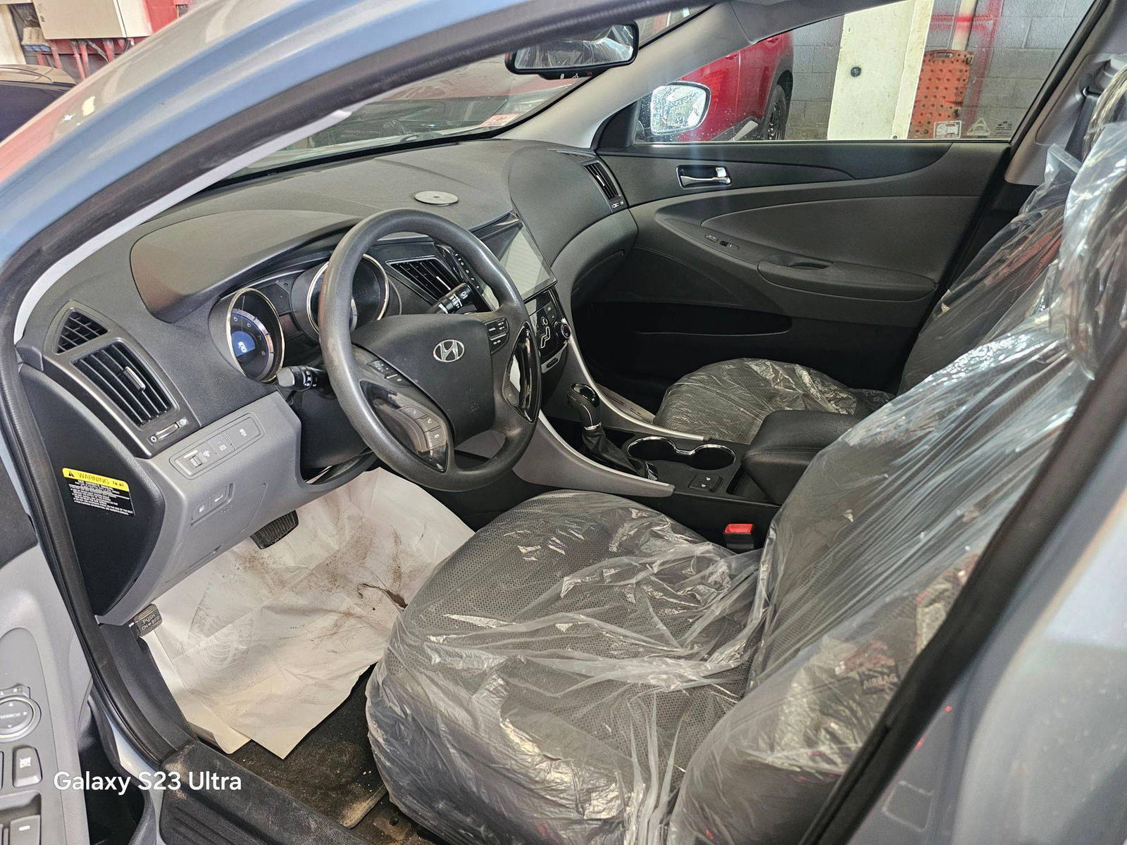 2013 HYUNDAI SONATA — 140805 Miles — Lot H708905 — Main - Marhaba Auctions Used Cars - Image 6