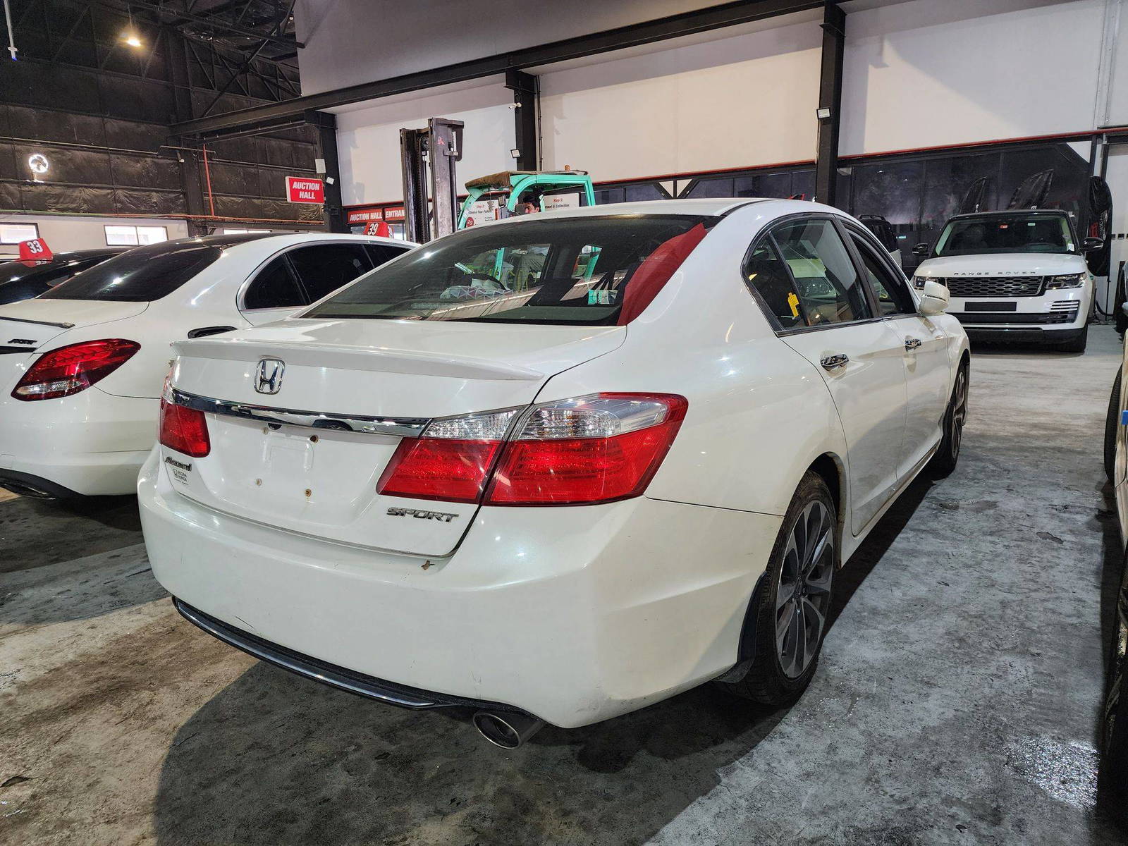 2013 HONDA ACCORD — 263362 KM — Lot 12274128 — Al Quoz - Marhaba Auctions Used Cars - Image 6