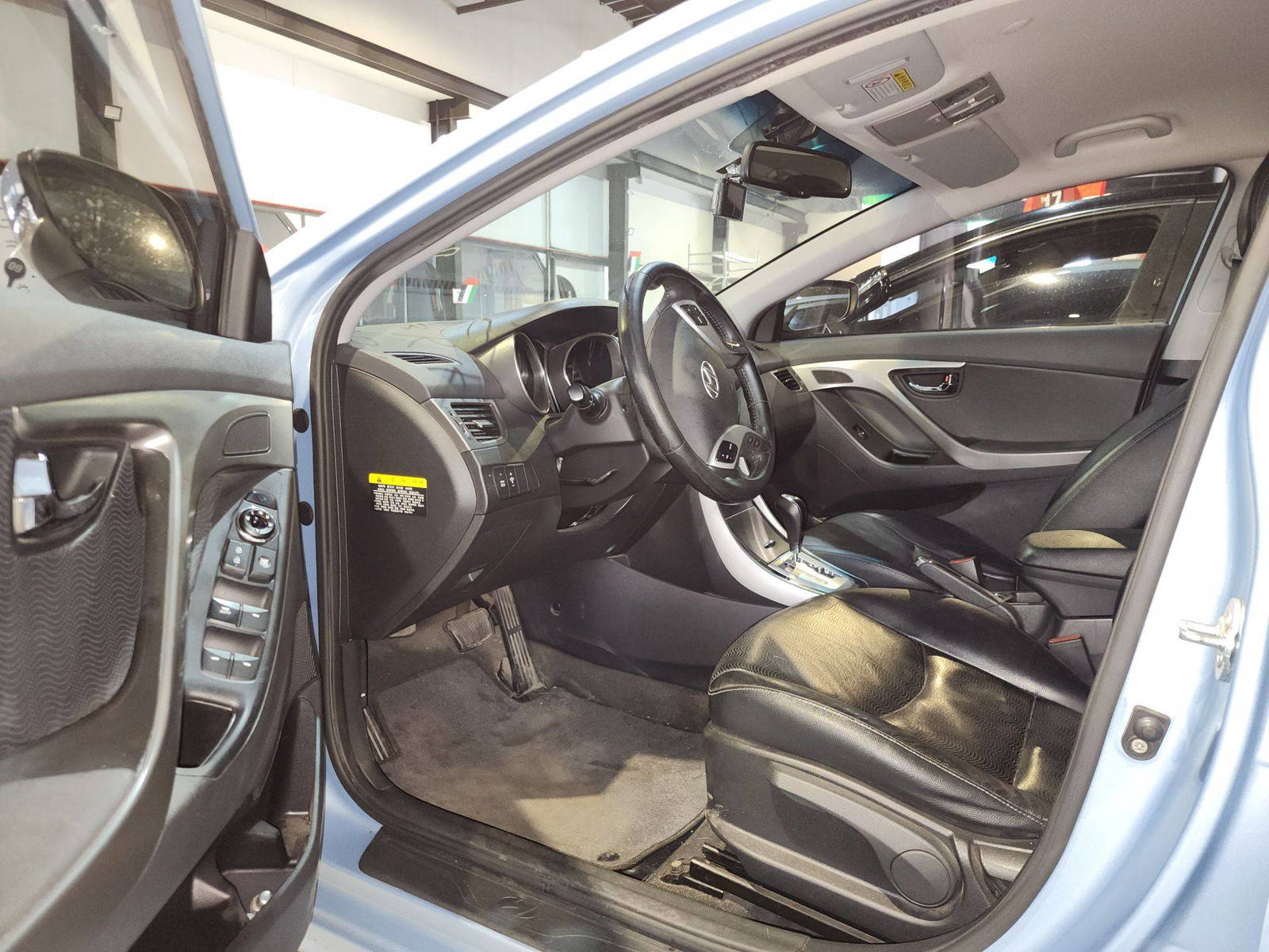 2012 HYUNDAI AVANTE — 233535 KM — Lot 593979 — Main - Marhaba Auctions Used Cars - Image 9