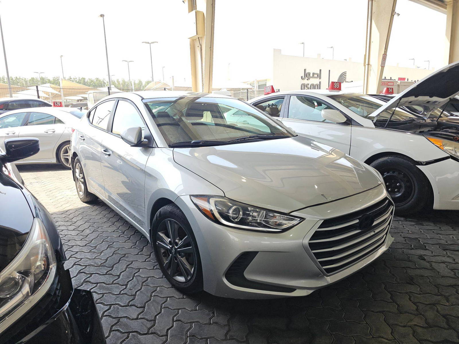 2018 HYUNDAI ELANTRA — 126472 Miles — Lot 2264 — Souq - Marhaba Auctions Used Cars - Image 4